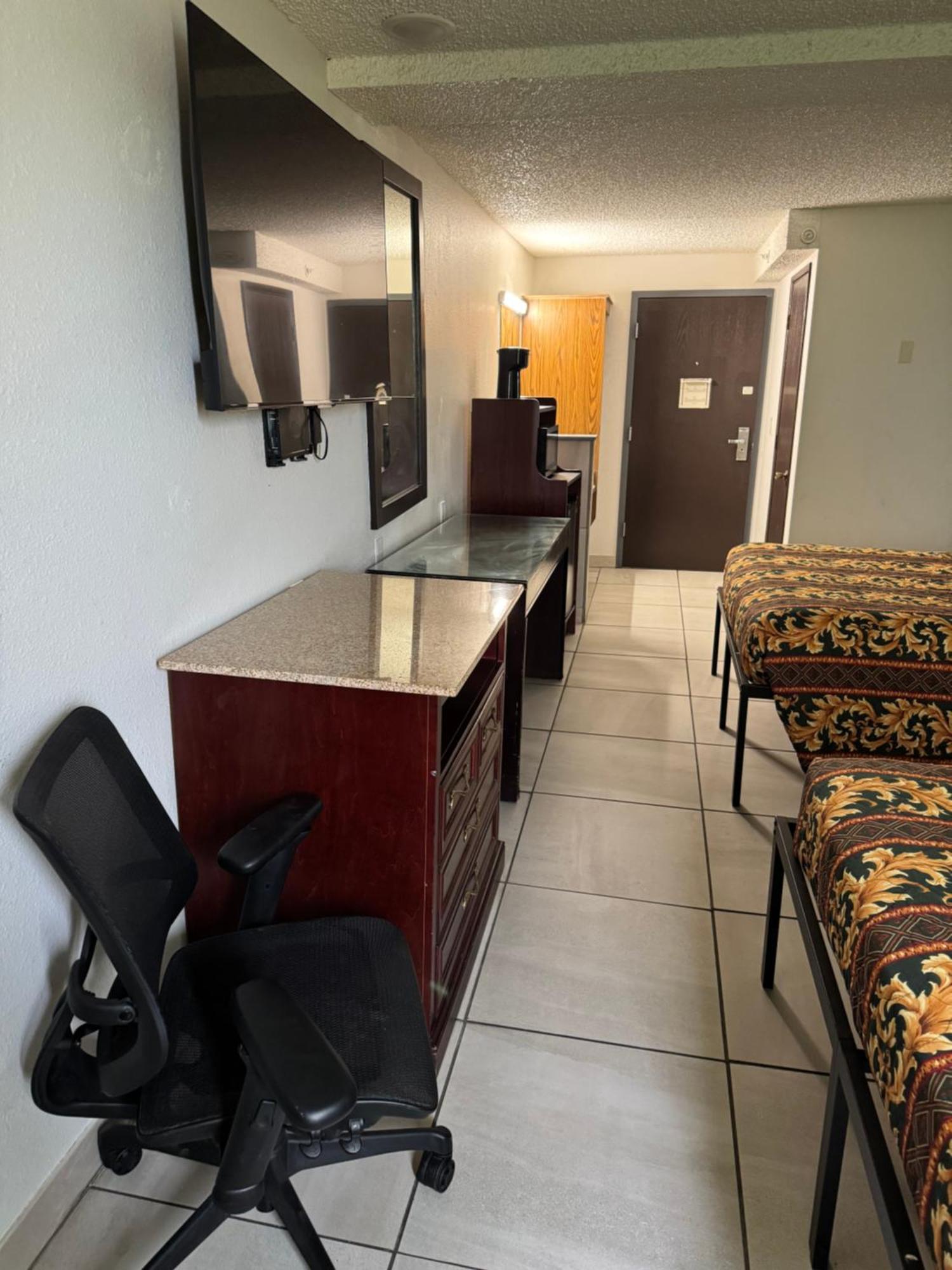 Nampa Inn & Suites Buitenkant foto